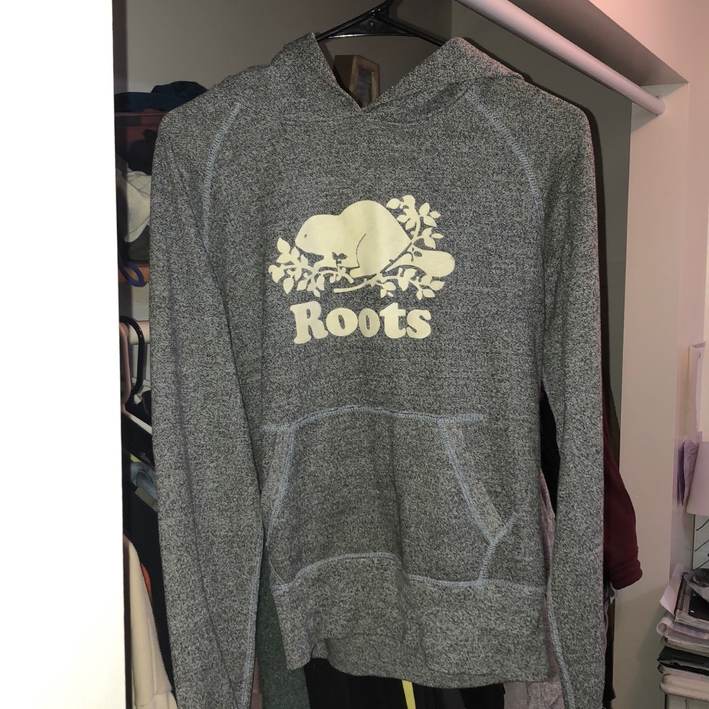 ROOTS Grey Sweatshirt